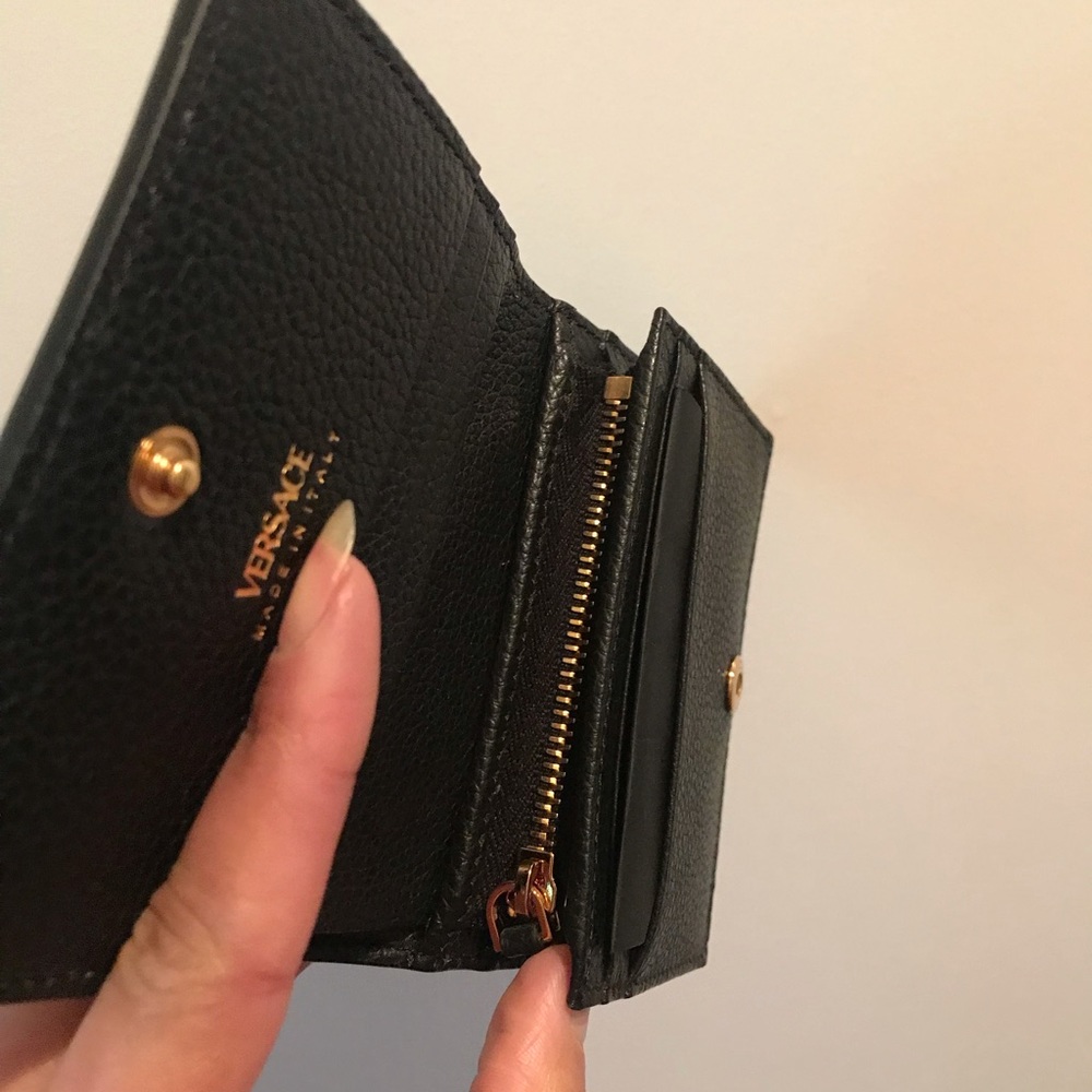 Versace Wallet - Picture 4 of 5